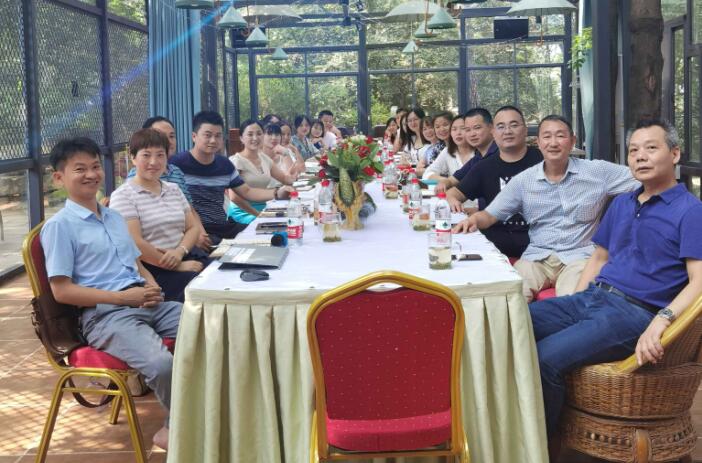 开云官方注册防雷2020年半年度市场总结会议圆满举行